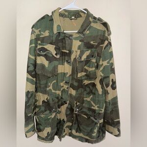 Free‎ People Camouflage Not Your Brothers Utility Jacket size Large